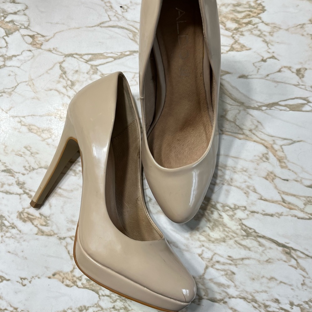 6.5 nude patent heels